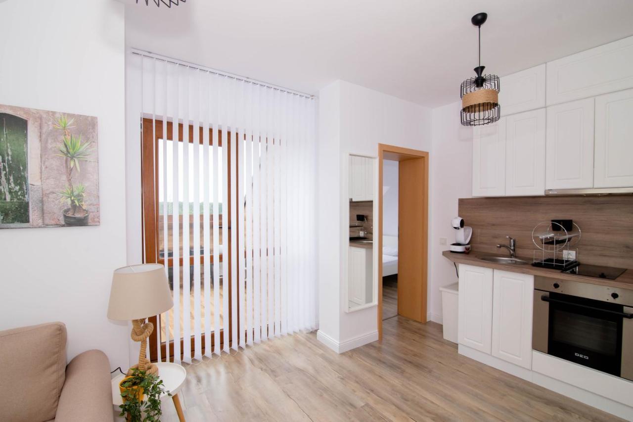 Four Seasons Apartment - Oasis Beach Resort Bliznatsi Buitenkant foto