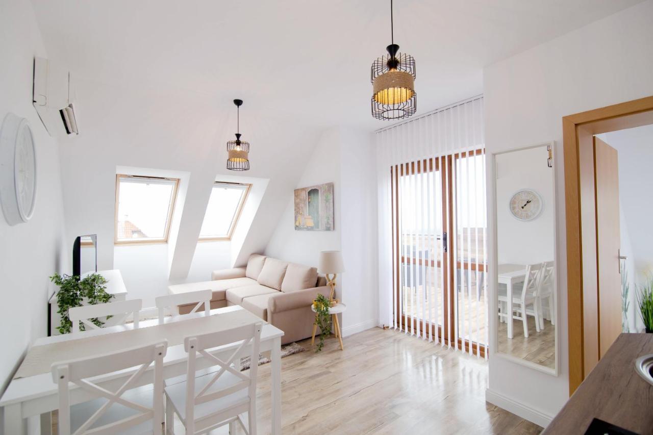 Four Seasons Apartment - Oasis Beach Resort Bliznatsi Buitenkant foto