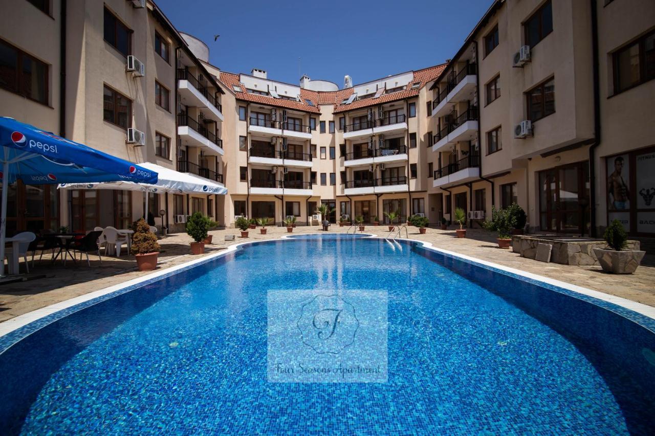 Four Seasons Apartment - Oasis Beach Resort Bliznatsi Buitenkant foto