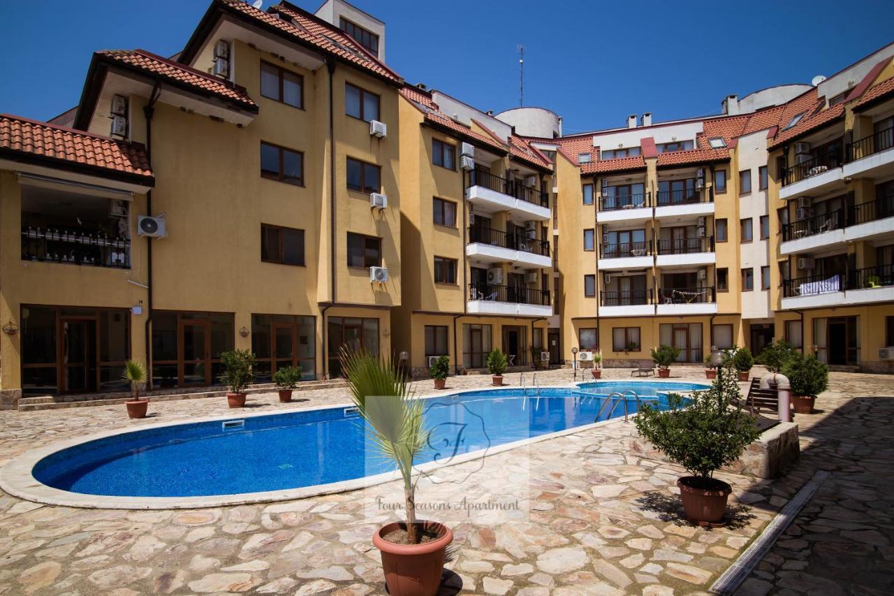 Four Seasons Apartment - Oasis Beach Resort Bliznatsi Buitenkant foto
